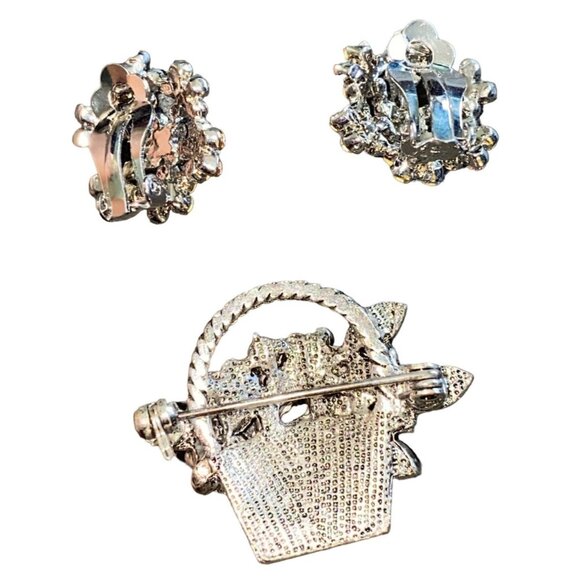 Clip-on Earrings .75" x .75" Brooch 1.25" x 1" Floral Flowers Silver Crystal - Picture 2 of 2